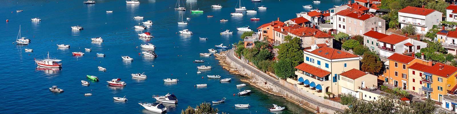 Vores samling af Istria - Find den hos Onshore Cellars, din leverandør af yachtvin