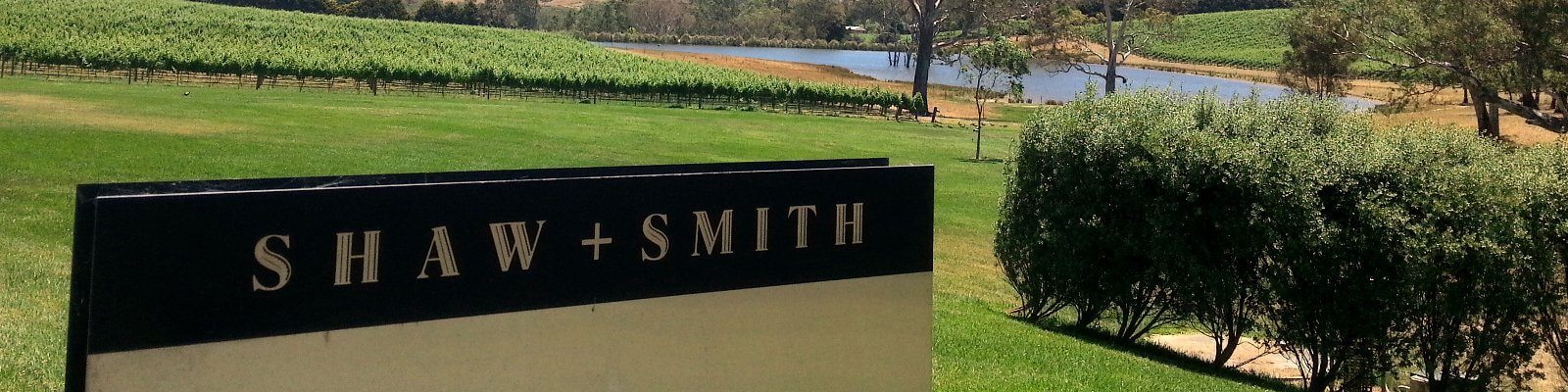 Vores samling af Smith + Shaw - Find den hos Onshore Cellars, din leverandør af yacht-vin