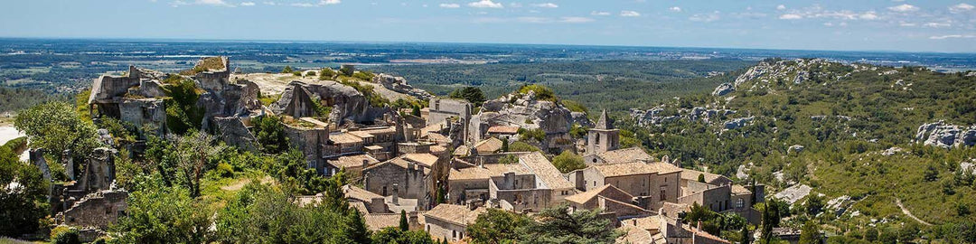 Unsere Kollektion von Cotes De Provence - Finden Sie diese bei Onshore Cellars Ihrem Yacht-Weinlieferanten