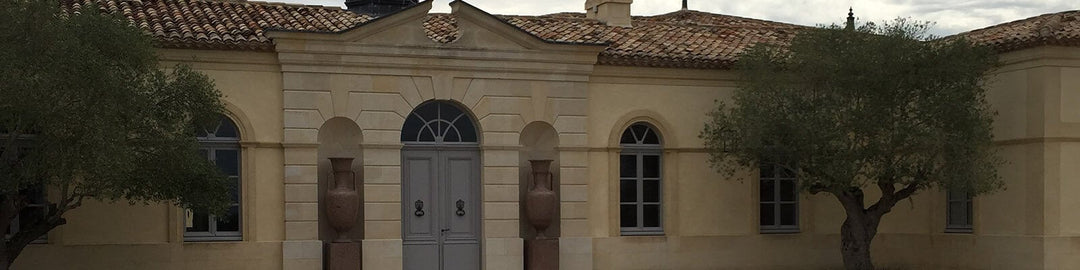 Nuestra colección de Château Petrus - Encuéntrelo en Onshore Cellars su proveedor de vinos para yates
