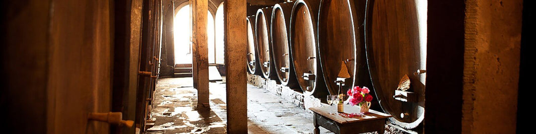 La nostra collezione di Domaine Weinbach - Trovate questo prodotto presso Onshore Cellars, il vostro fornitore di vini per yacht.