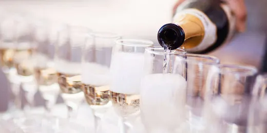 How Your Choice of Glass Affects the Taste of Champagne