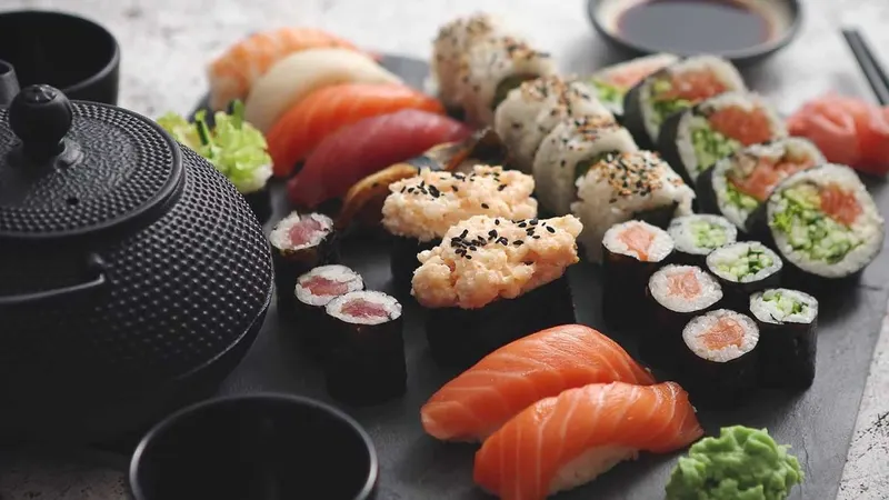 Unconventional Wine Pairings for Seafood Served on Yachts - Onshore Cellars