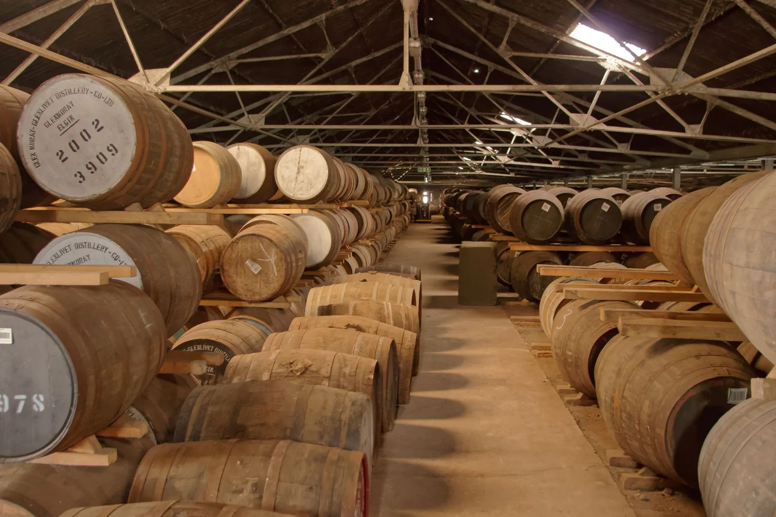 Whisky casks (illustrative picture, not the producer)
